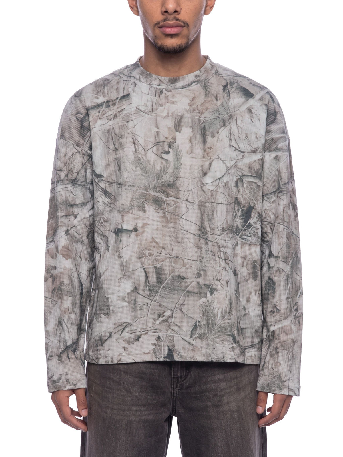 Grey camo oversized long-sleeve T-shirt - front on model